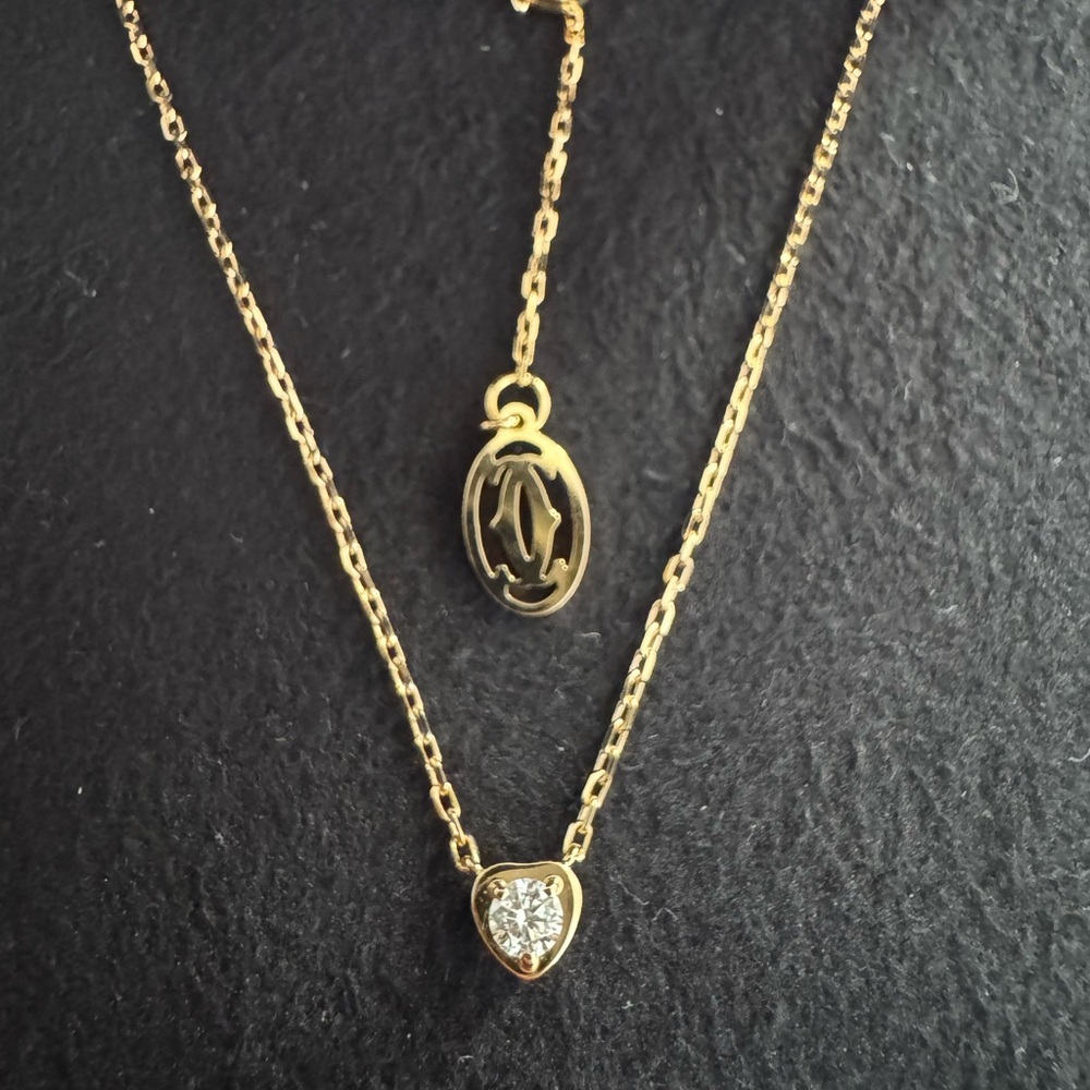 Pre-loved Authentic Cartier Damour Diaman Legend
Heart Diamond Necklace - Picture 5 of 5